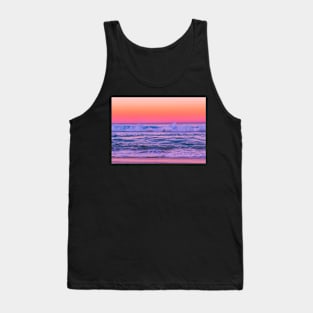 THE GLORIOUS SUNSET OVER THE SEA DESIGN Tank Top